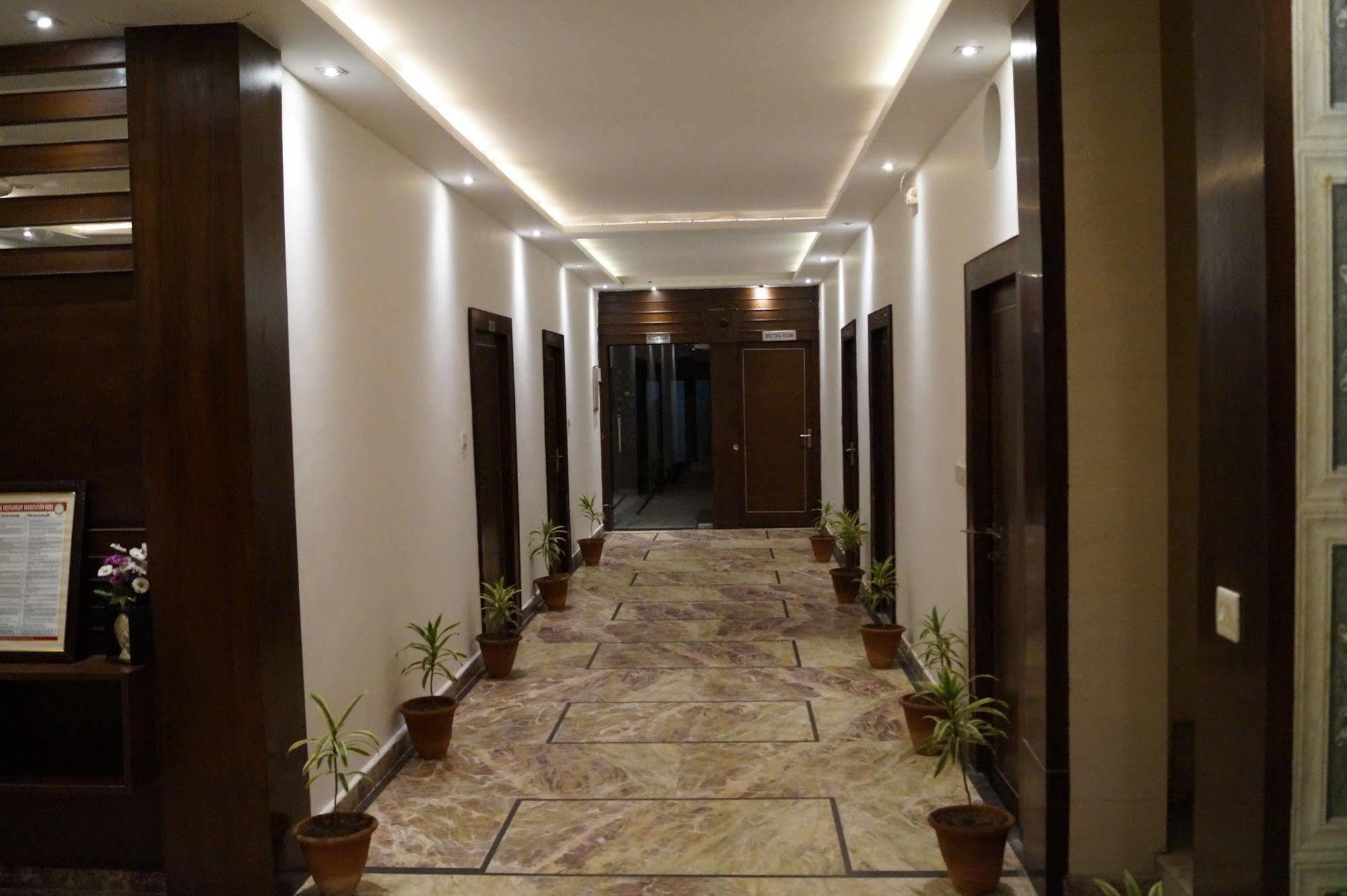 Optimum Tara Palace @ Taj Agra (Uttar Pradesh) Exterior foto